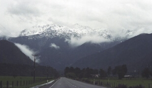The sky is gray, but I�m OK!  Road from Hokitika 9/29